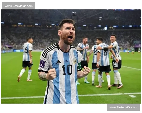 梅西 “球王” 称号溯源：从侏儒症少年到足坛传奇