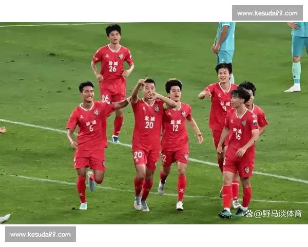 苏超决赛上演梯队对决:四强皆携职业基因