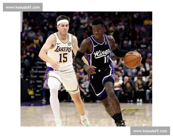 双核缺席夜，里夫斯 51 分扛湖人大旗